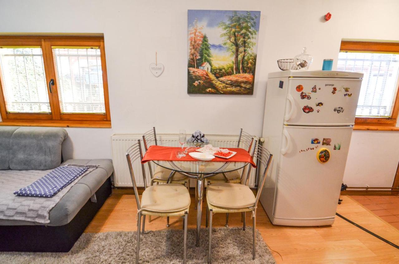Blacksmith Apartment + Free Private Parking SJJ Exterior foto
